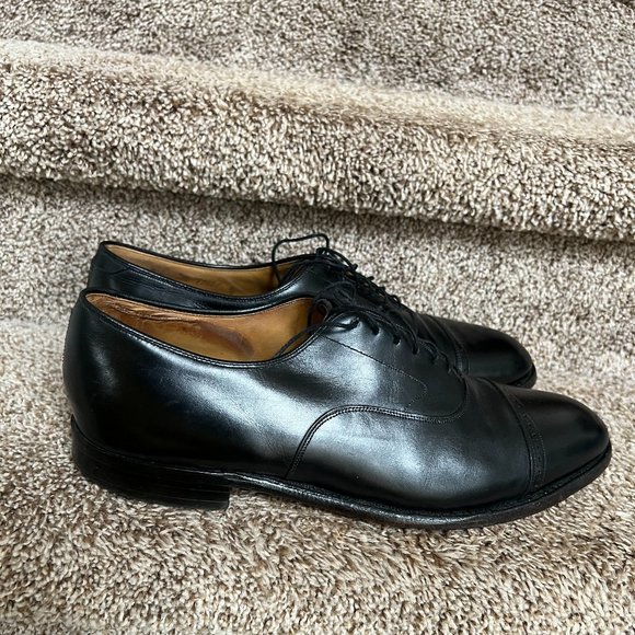 Johnston & Murphy Men\'s Black Leather Oxfords. main image 13